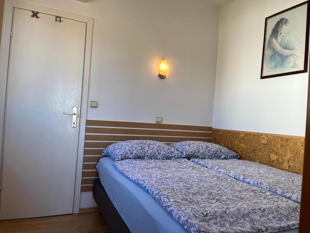 Apartmani Dekovic Materada ポレッチ エクステリア 写真
