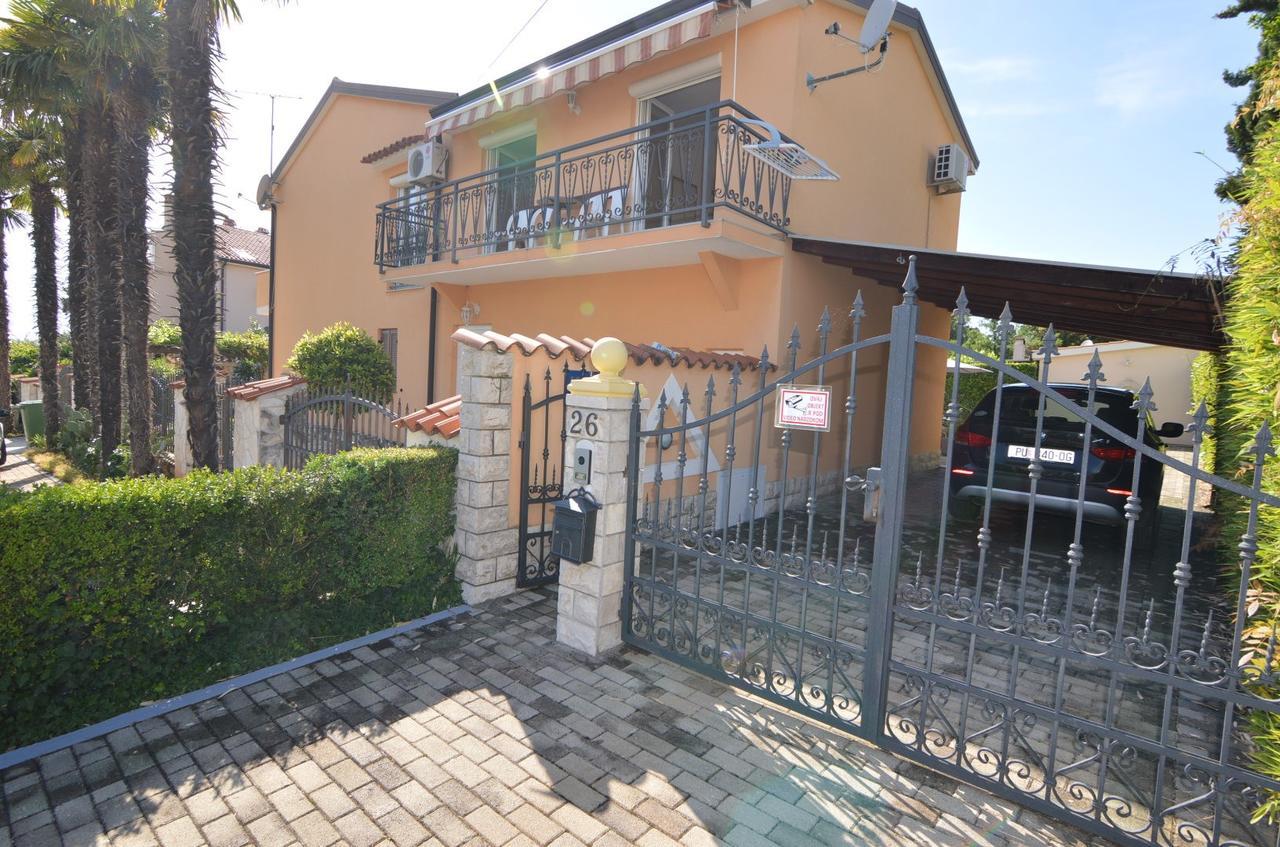 Apartmani Dekovic Materada ポレッチ エクステリア 写真