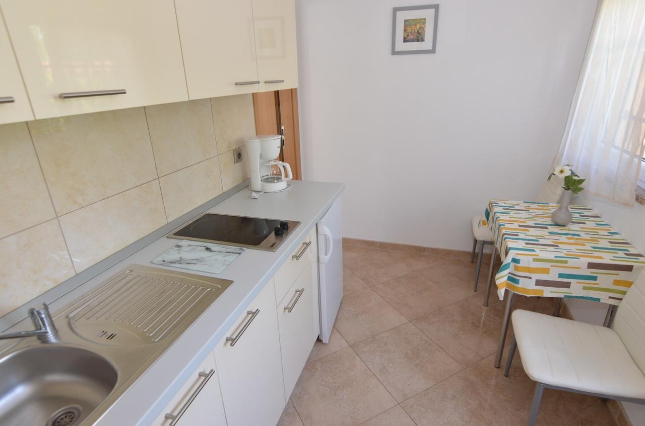 Apartmani Dekovic Materada ポレッチ 部屋 写真