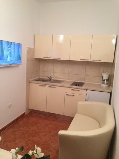 Apartmani Dekovic Materada ポレッチ エクステリア 写真