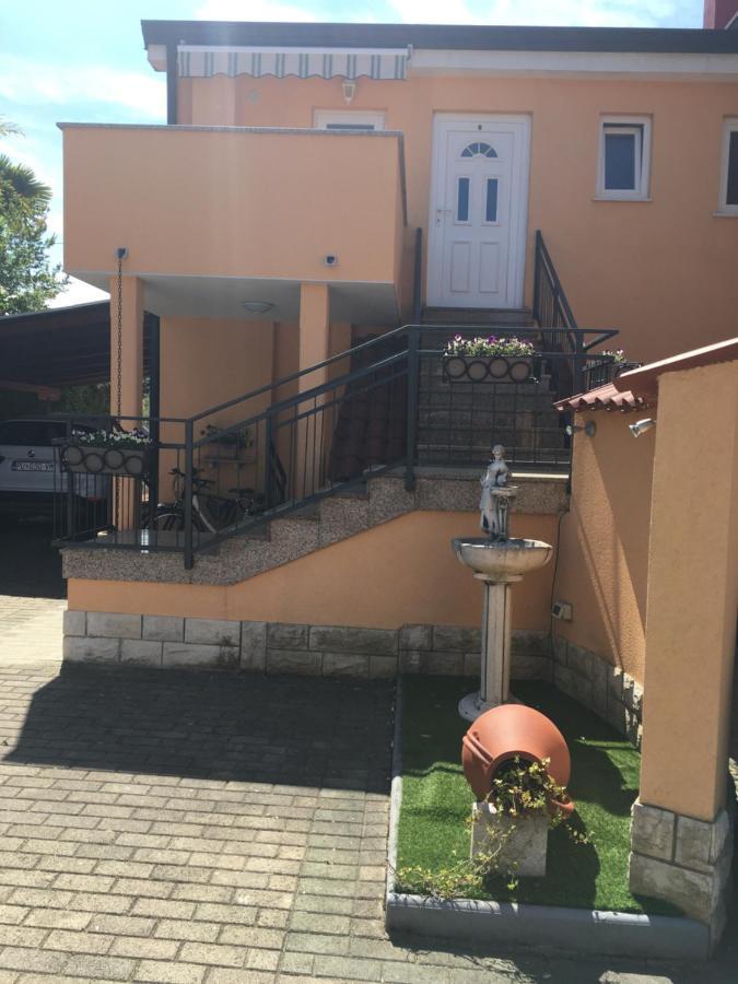 Apartmani Dekovic Materada ポレッチ エクステリア 写真