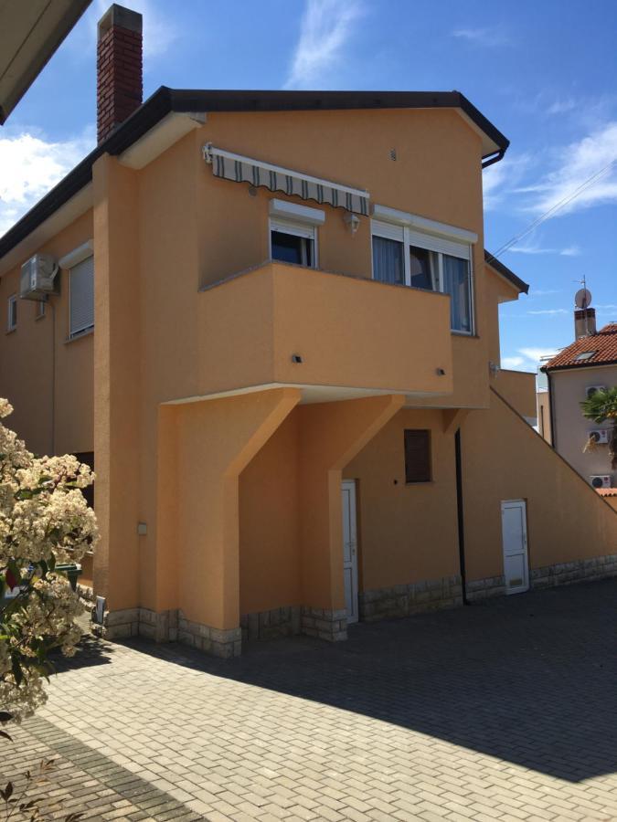 Apartmani Dekovic Materada ポレッチ エクステリア 写真